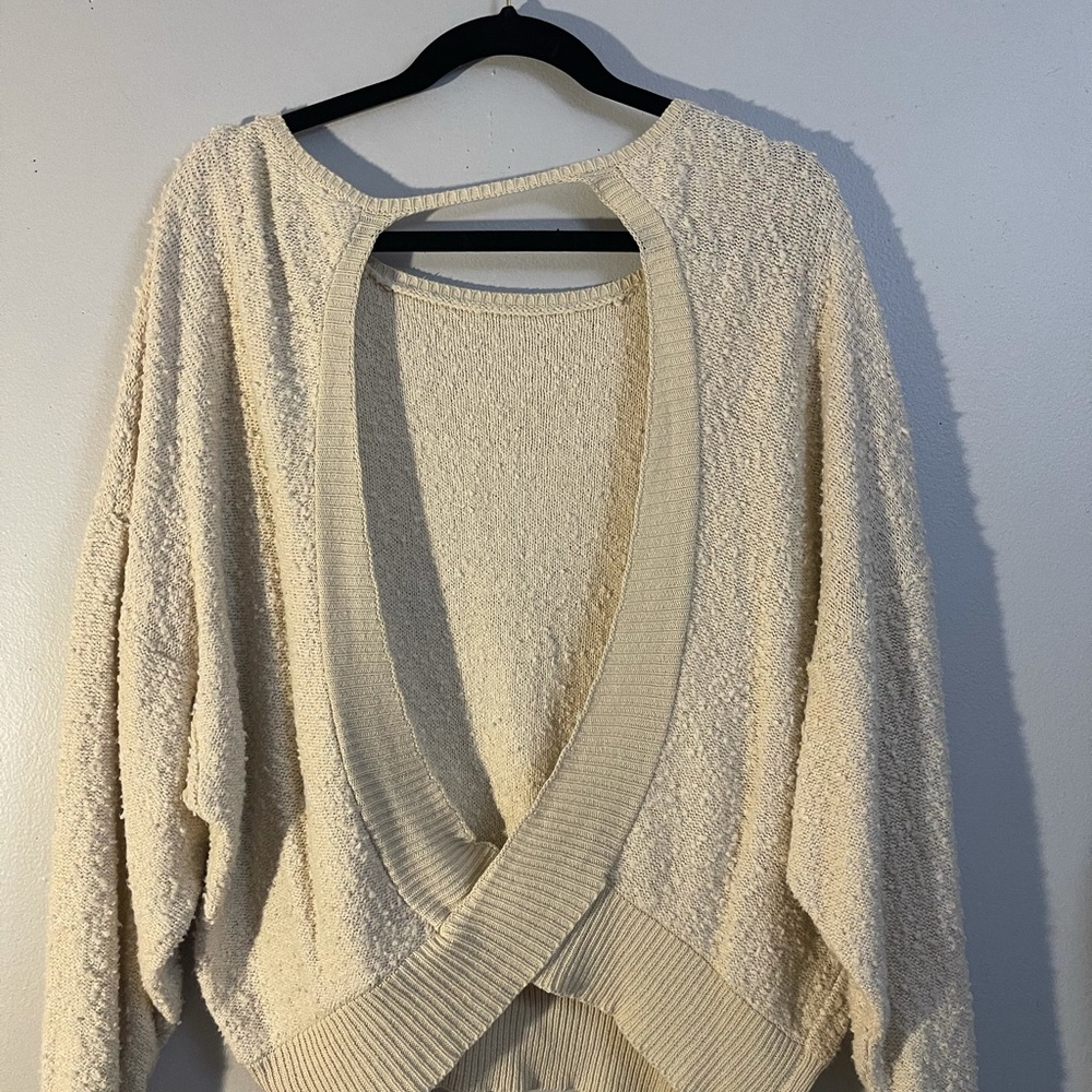open back sweater - Picture 2 of 3